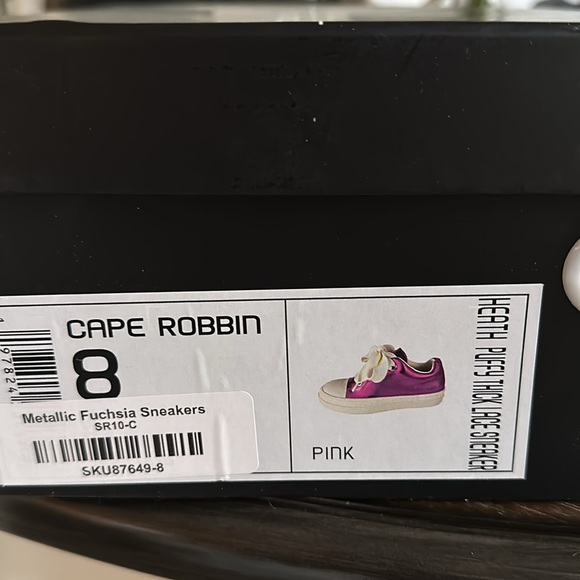 NIB CAPE ROBBIN size 8 sneakers - Picture 5 of 5